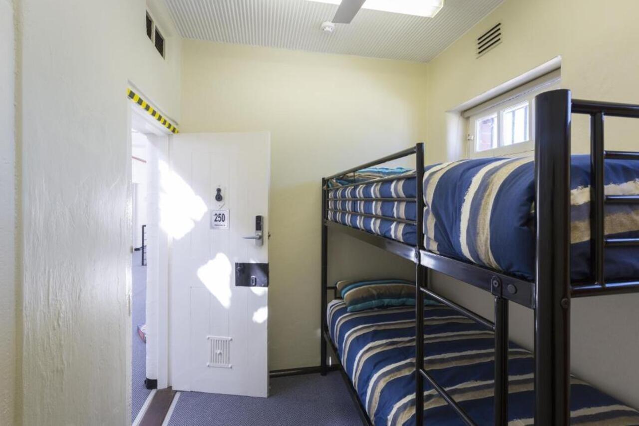 Yha Fremantle Prison Hostel Bagian luar foto
